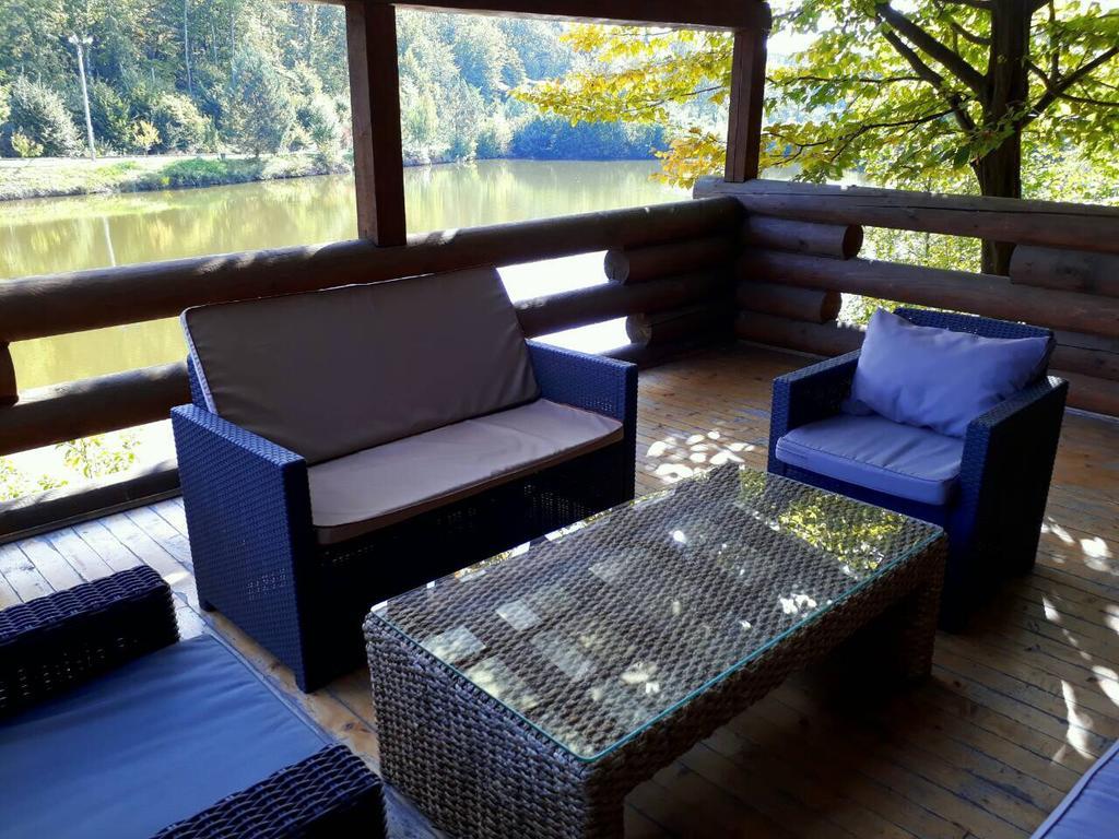 Rancho 555 Guest House อุชโฮรอด ภายนอก รูปภาพ