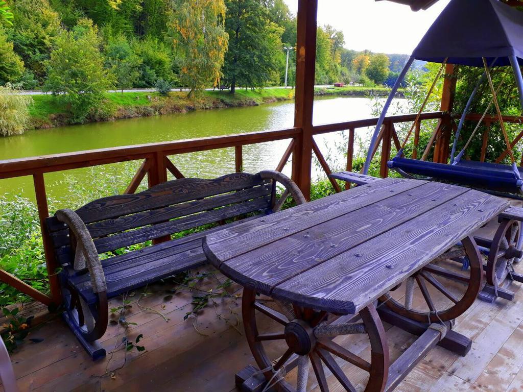 Rancho 555 Guest House อุชโฮรอด ภายนอก รูปภาพ